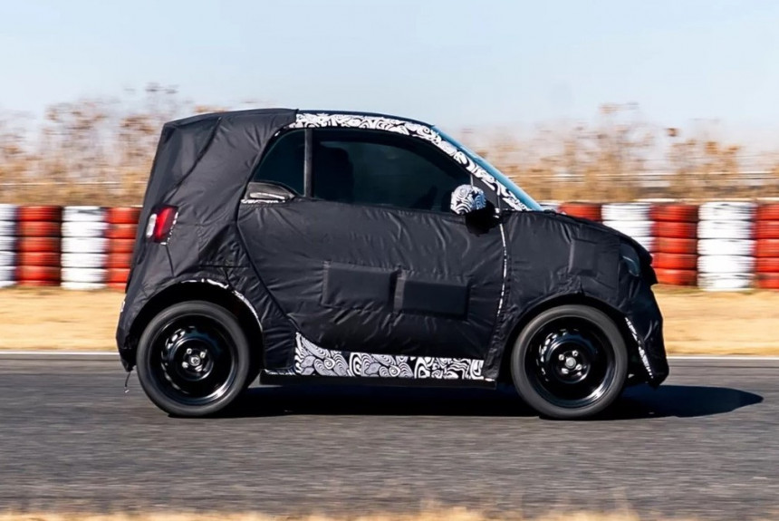 Двухместный smart #2 вышел на испытания